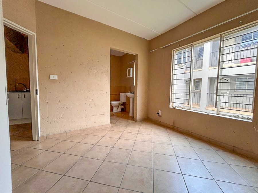 1 Bedroom Property for Sale in Van Der Hoff Park North West